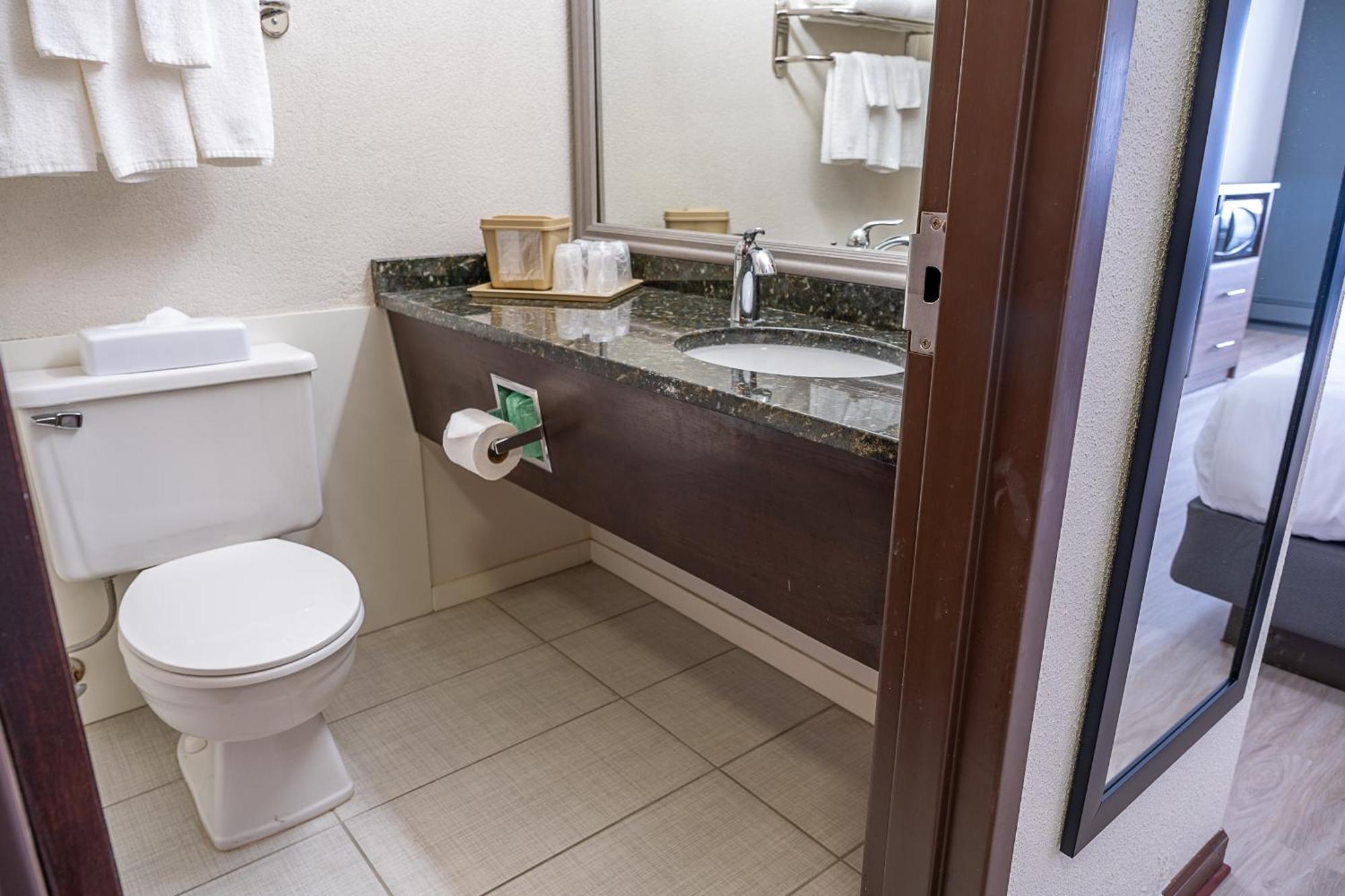 Quality Inn Milan-Sandusky Экстерьер фото