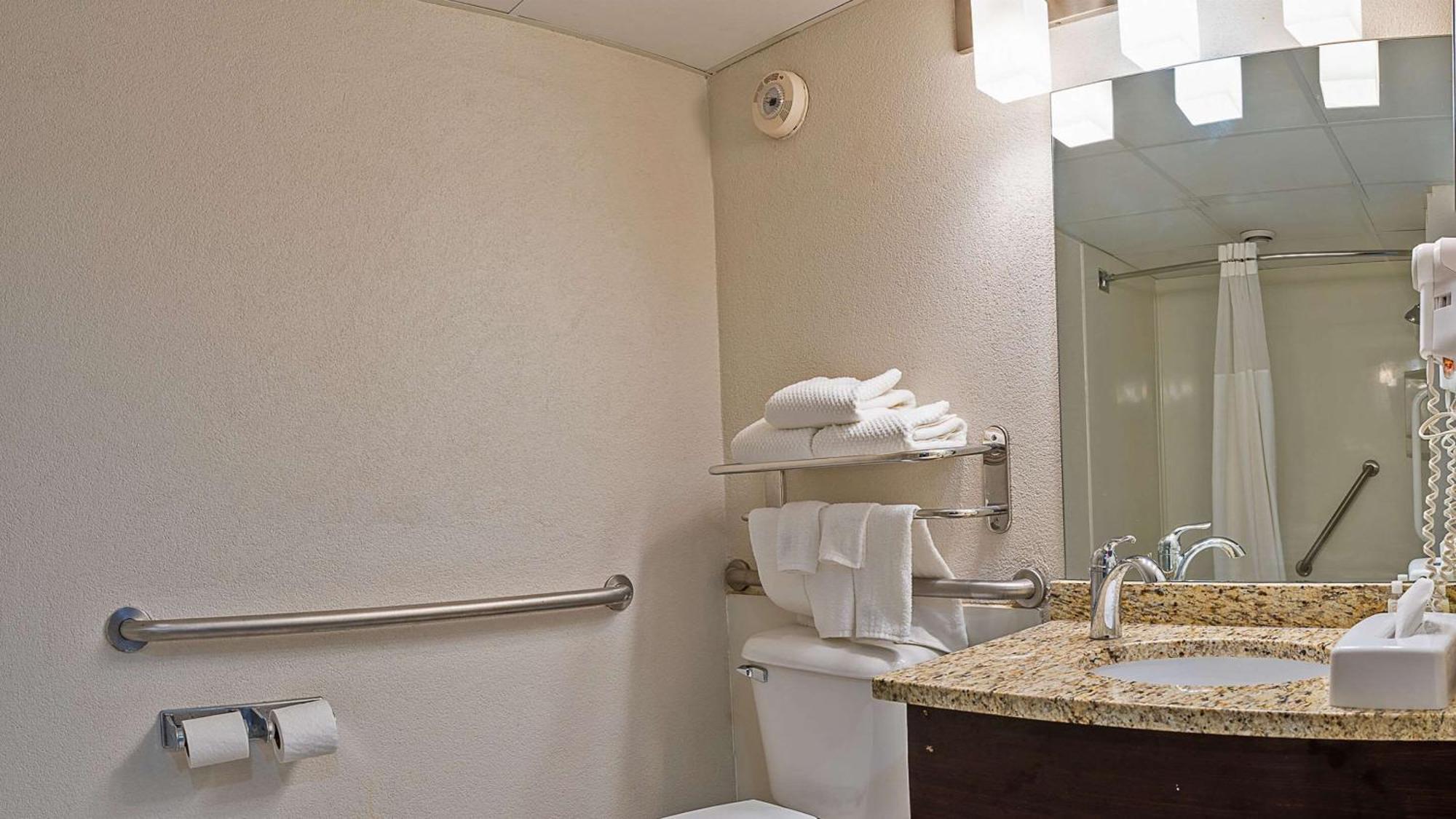 Quality Inn Milan-Sandusky Экстерьер фото