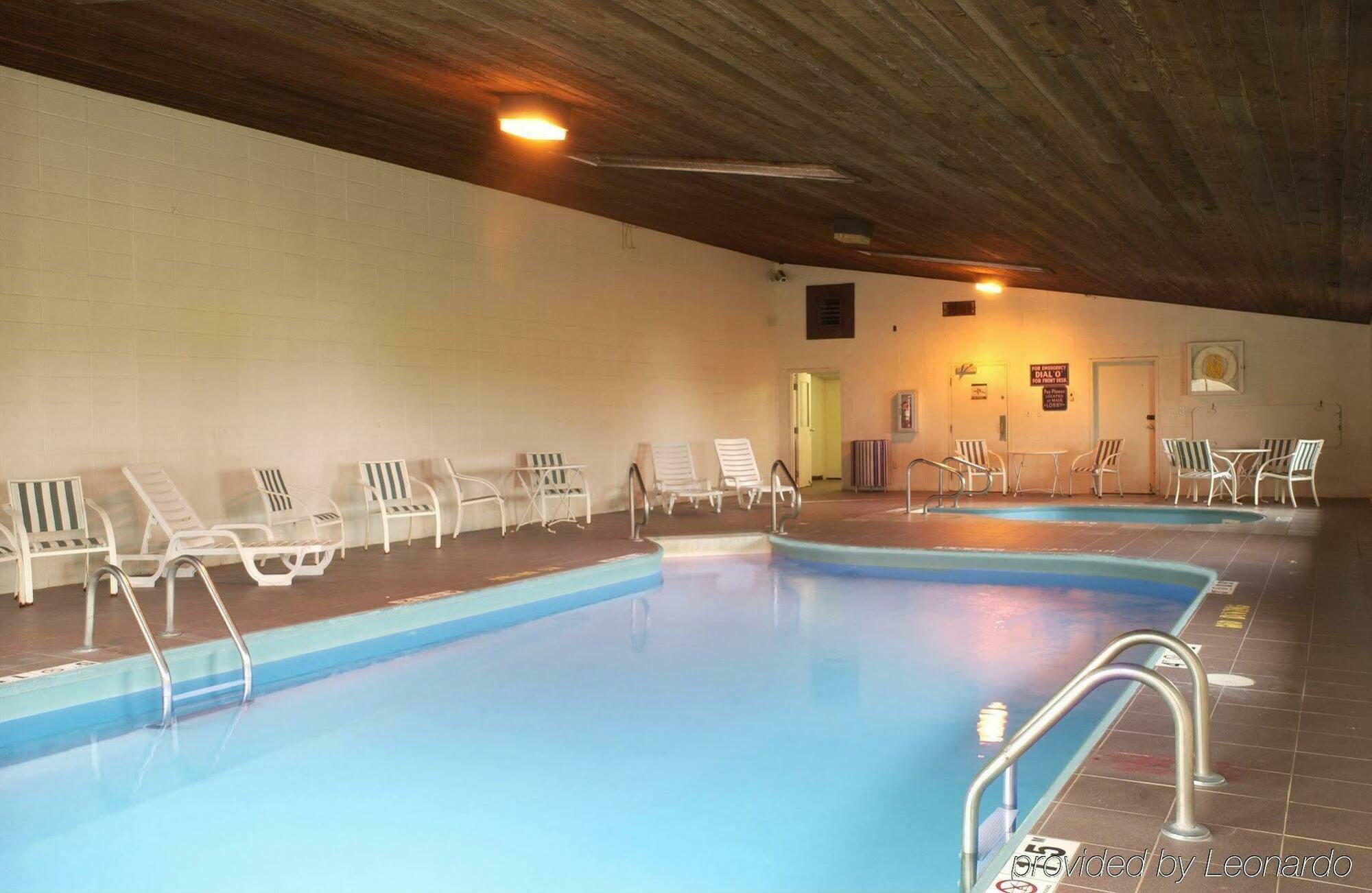 Quality Inn Milan-Sandusky Удобства фото